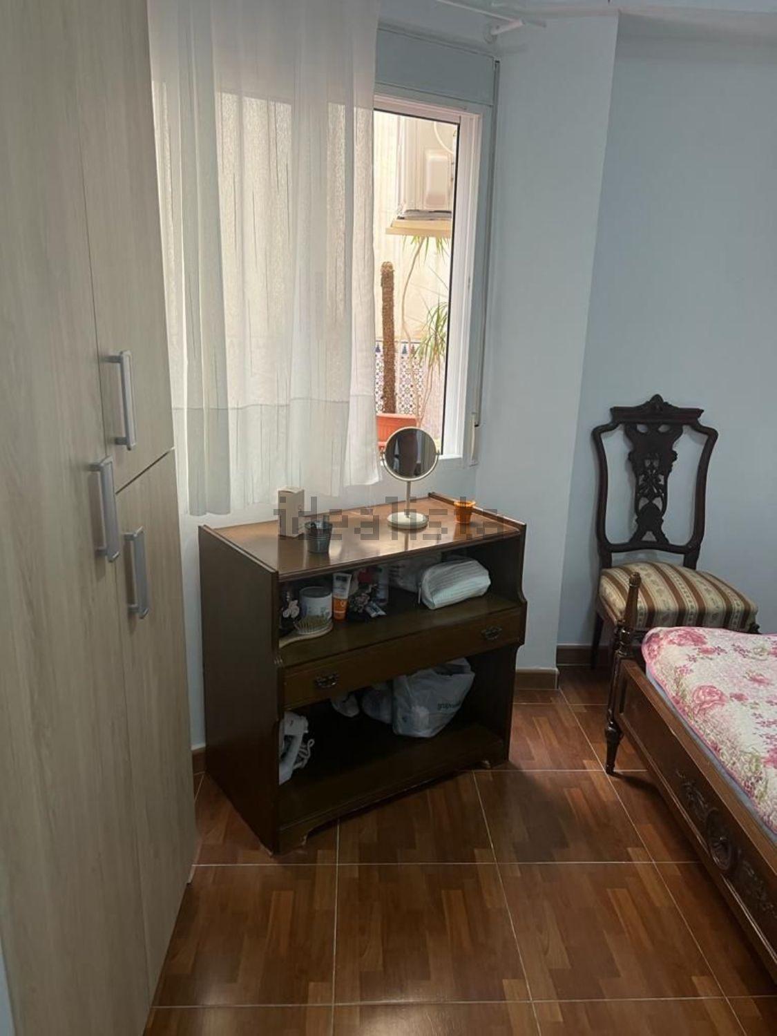 комната в центре рядом с пляжем * Alicante